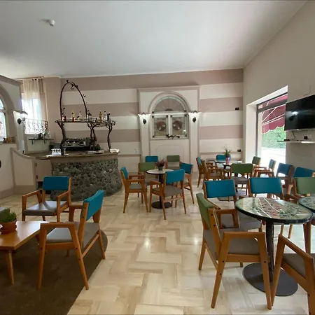 Primavera לבנטו