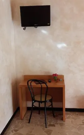 普利玛维拉酒店 莱万托